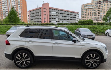 Volkswagen Tiguan II, 2019 год, 3 050 000 рублей, 27 фотография