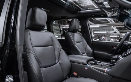 Toyota Land Cruiser, 2024 год, 12 950 000 рублей, 18 фотография