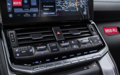 Toyota Land Cruiser, 2024 год, 12 950 000 рублей, 15 фотография