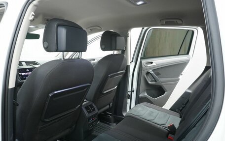 Volkswagen Tiguan II, 2019 год, 2 630 000 рублей, 14 фотография