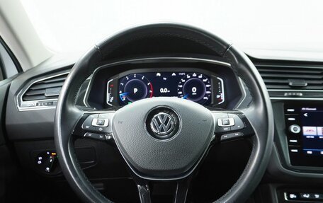 Volkswagen Tiguan II, 2019 год, 2 630 000 рублей, 10 фотография