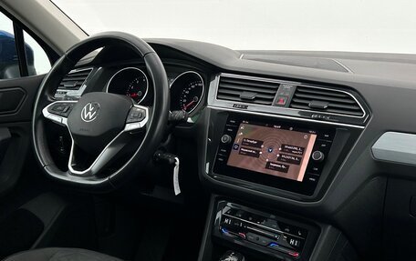 Volkswagen Tiguan II, 2021 год, 3 095 700 рублей, 14 фотография