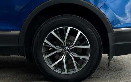 Volkswagen Tiguan II, 2021 год, 3 095 700 рублей, 21 фотография