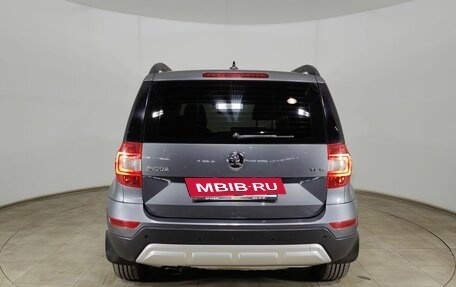 Skoda Yeti I рестайлинг, 2017 год, 1 399 000 рублей, 6 фотография