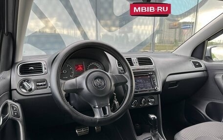Volkswagen Polo VI (EU Market), 2011 год, 770 000 рублей, 2 фотография