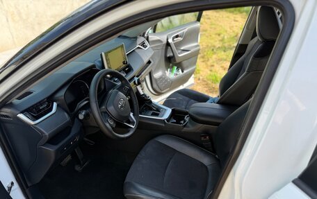 Toyota RAV4, 2021 год, 4 100 000 рублей, 5 фотография