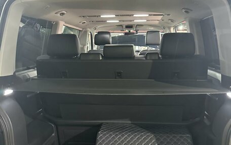 Volkswagen Multivan T6 рестайлинг, 2021 год, 8 000 000 рублей, 4 фотография