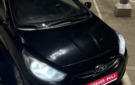 Hyundai Solaris II рестайлинг, 2012 год, 680 000 рублей, 2 фотография