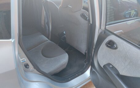 Honda Fit III, 2002 год, 450 000 рублей, 7 фотография
