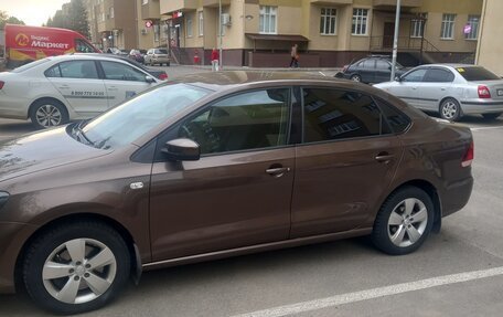 Volkswagen Polo VI (EU Market), 2017 год, 1 100 000 рублей, 2 фотография