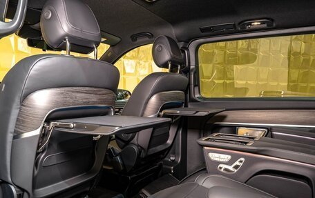 Mercedes-Benz V-Класс, 2024 год, 18 000 000 рублей, 21 фотография