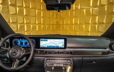 Mercedes-Benz V-Класс, 2024 год, 18 000 000 рублей, 20 фотография