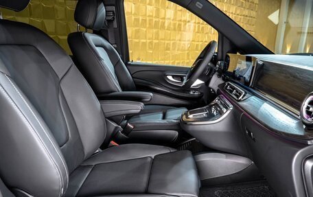 Mercedes-Benz V-Класс, 2024 год, 18 000 000 рублей, 18 фотография
