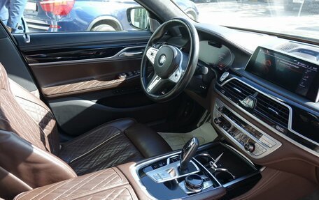 BMW 7 серия, 2019 год, 6 900 000 рублей, 2 фотография