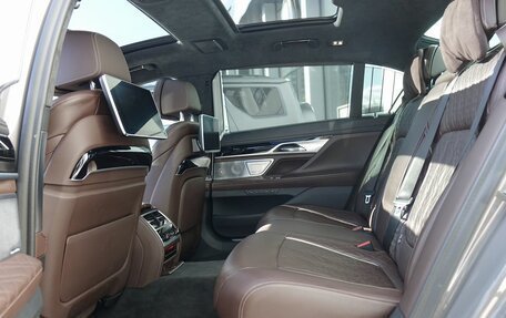 BMW 7 серия, 2019 год, 6 900 000 рублей, 17 фотография