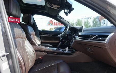BMW 7 серия, 2019 год, 6 900 000 рублей, 20 фотография