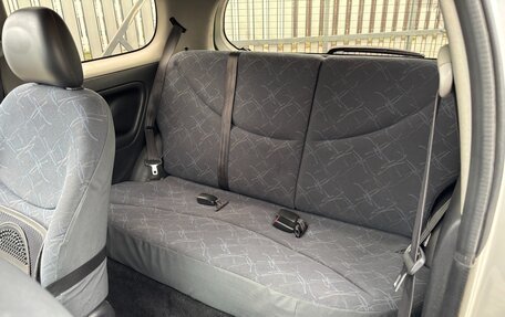Toyota Vitz, 2003 год, 390 000 рублей, 13 фотография