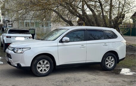 Mitsubishi Outlander III рестайлинг 3, 2012 год, 1 350 000 рублей, 4 фотография
