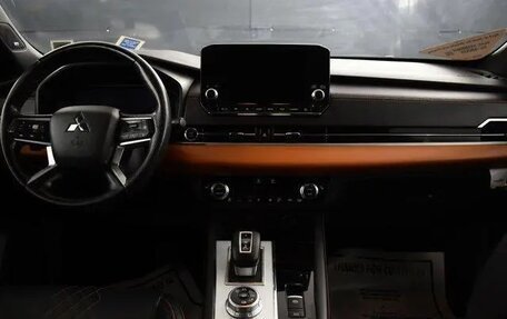 Mitsubishi Outlander, 2022 год, 4 640 637 рублей, 18 фотография