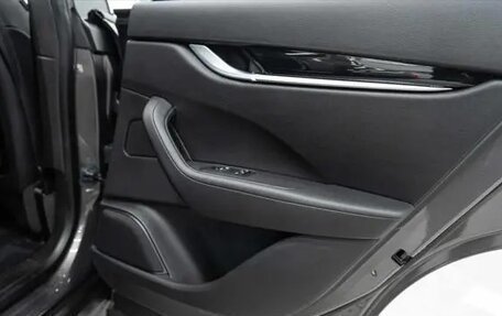 Maserati Levante I, 2022 год, 5 627 998 рублей, 27 фотография