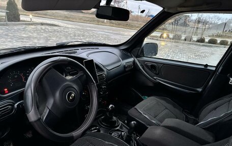 Chevrolet Niva I рестайлинг, 2011 год, 560 000 рублей, 6 фотография