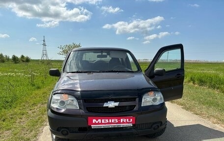 Chevrolet Niva I рестайлинг, 2011 год, 560 000 рублей, 5 фотография