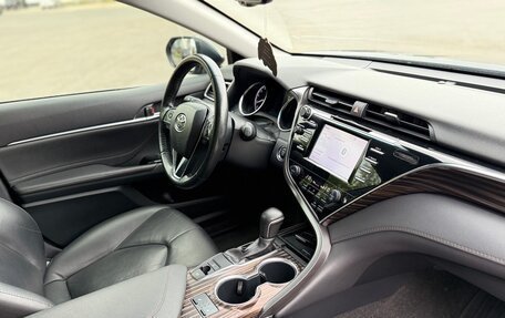 Toyota Camry, 2020 год, 2 690 000 рублей, 15 фотография