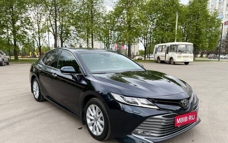 Toyota Camry, 2020 год, 2 690 000 рублей, 5 фотография
