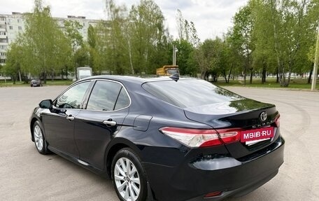 Toyota Camry, 2020 год, 2 690 000 рублей, 6 фотография