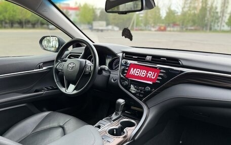 Toyota Camry, 2020 год, 2 690 000 рублей, 11 фотография
