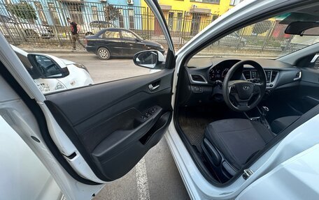 Hyundai Solaris II рестайлинг, 2019 год, 1 100 000 рублей, 10 фотография