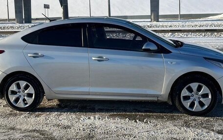 Hyundai Solaris II рестайлинг, 2019 год, 1 180 000 рублей, 4 фотография