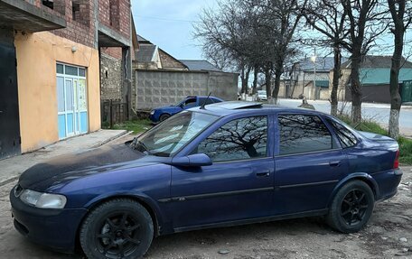 Opel Vectra B рестайлинг, 1996 год, 200 000 рублей, 2 фотография
