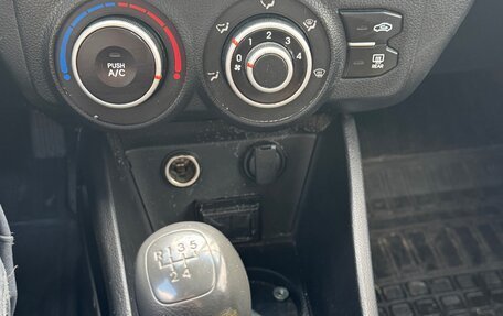 KIA Rio III рестайлинг, 2012 год, 550 000 рублей, 10 фотография