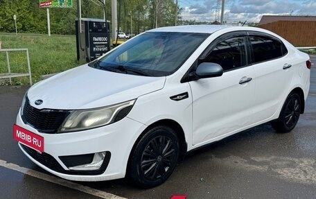 KIA Rio III рестайлинг, 2012 год, 550 000 рублей, 2 фотография