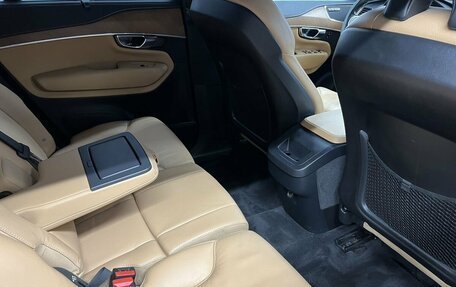Volvo XC90 II рестайлинг, 2018 год, 2 890 000 рублей, 11 фотография