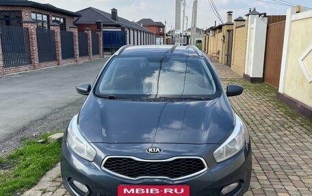 KIA cee'd III, 2013 год, 1 300 000 рублей, 24 фотография