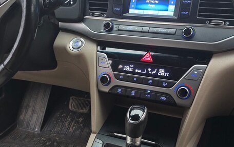 Hyundai Elantra VI рестайлинг, 2018 год, 1 099 999 рублей, 25 фотография