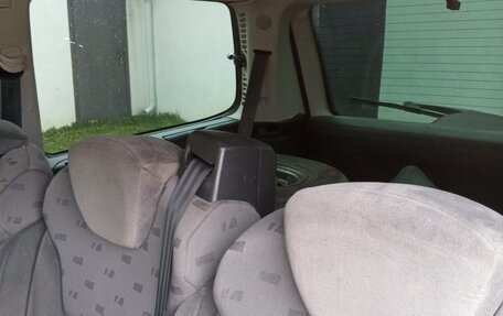 Peugeot 807 I, 2004 год, 700 000 рублей, 11 фотография