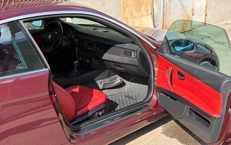 BMW 3 серия, 2008 год, 1 800 000 рублей, 10 фотография