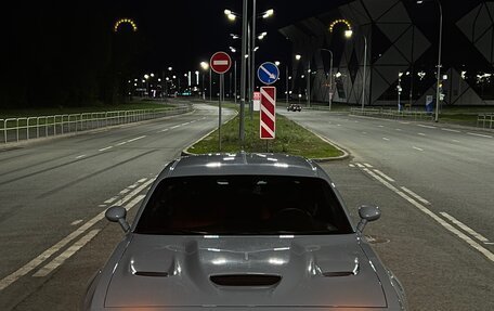 Dodge Challenger III рестайлинг 2, 2022 год, 11 000 000 рублей, 1 фотография