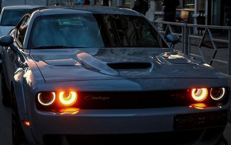 Dodge Challenger III рестайлинг 2, 2022 год, 11 000 000 рублей, 7 фотография