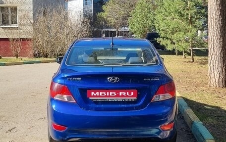 Hyundai Solaris II рестайлинг, 2011 год, 870 000 рублей, 4 фотография