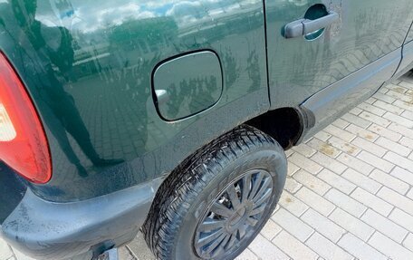 Chevrolet Niva I рестайлинг, 2005 год, 268 000 рублей, 17 фотография