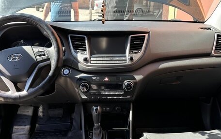 Hyundai Tucson III, 2016 год, 1 750 000 рублей, 8 фотография