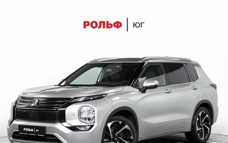 Mitsubishi Outlander, 2023 год, 3 915 000 рублей, 1 фотография
