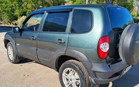 Chevrolet Niva I рестайлинг, 2010 год, 510 000 рублей, 5 фотография