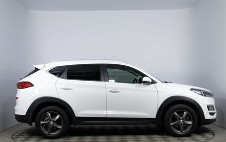 Hyundai Tucson III, 2018 год, 2 390 000 рублей, 4 фотография
