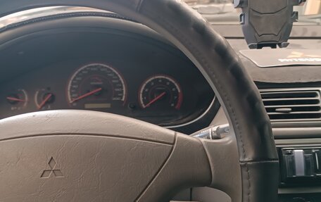 Mitsubishi Galant VIII, 2002 год, 500 000 рублей, 18 фотография