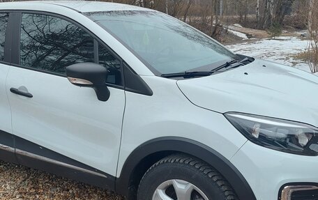 Renault Kaptur I рестайлинг, 2019 год, 1 550 000 рублей, 5 фотография